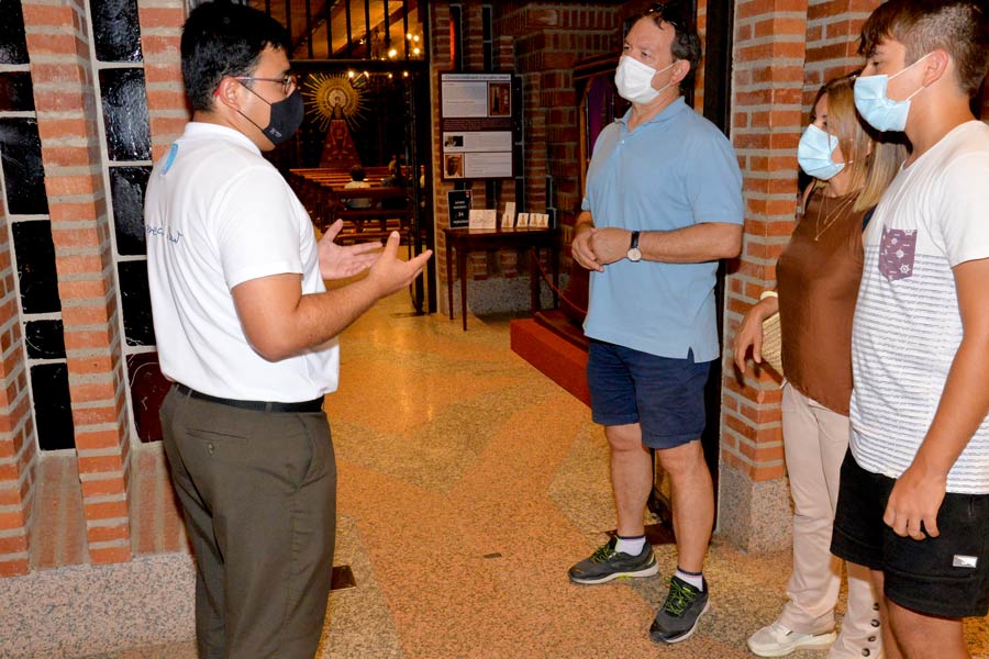 Chepe durante una visita guiada