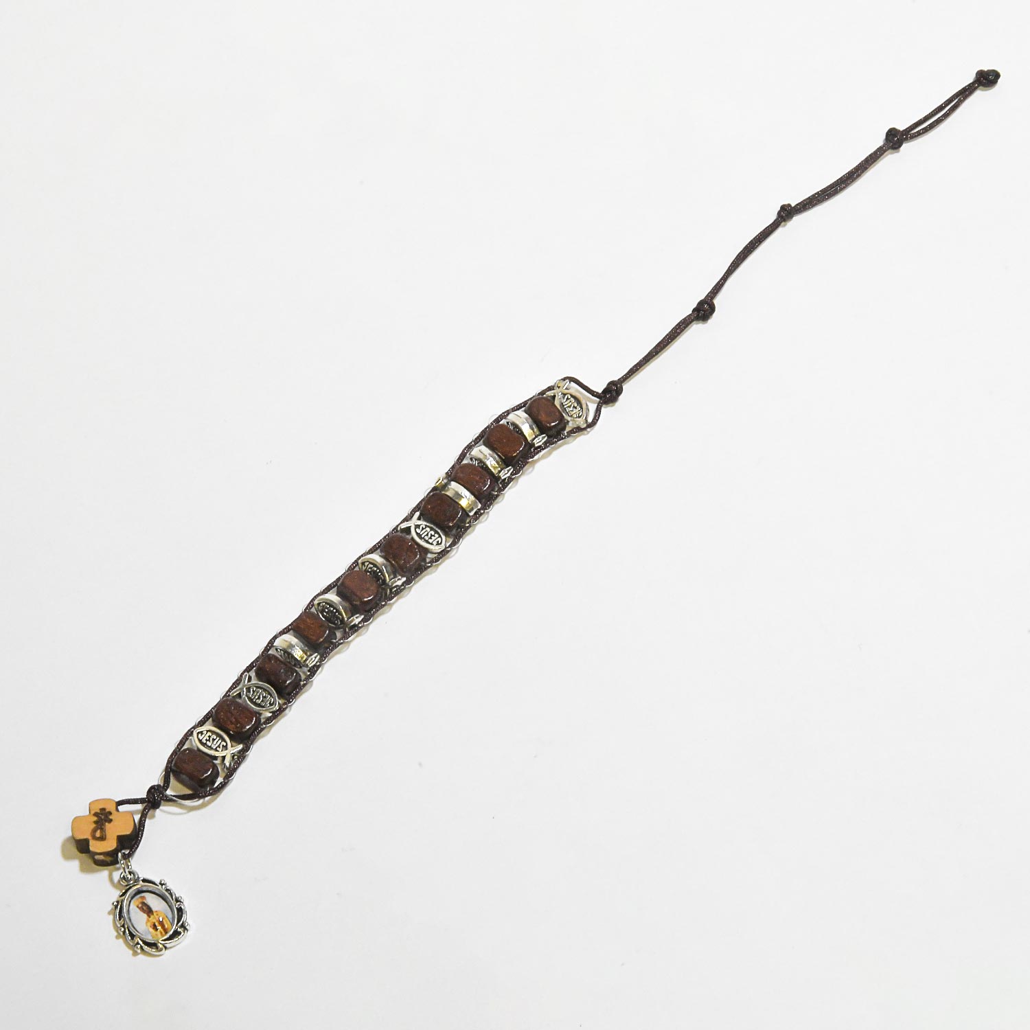 Pulsera  con peces y medalla de la Virgen de Torreciudad